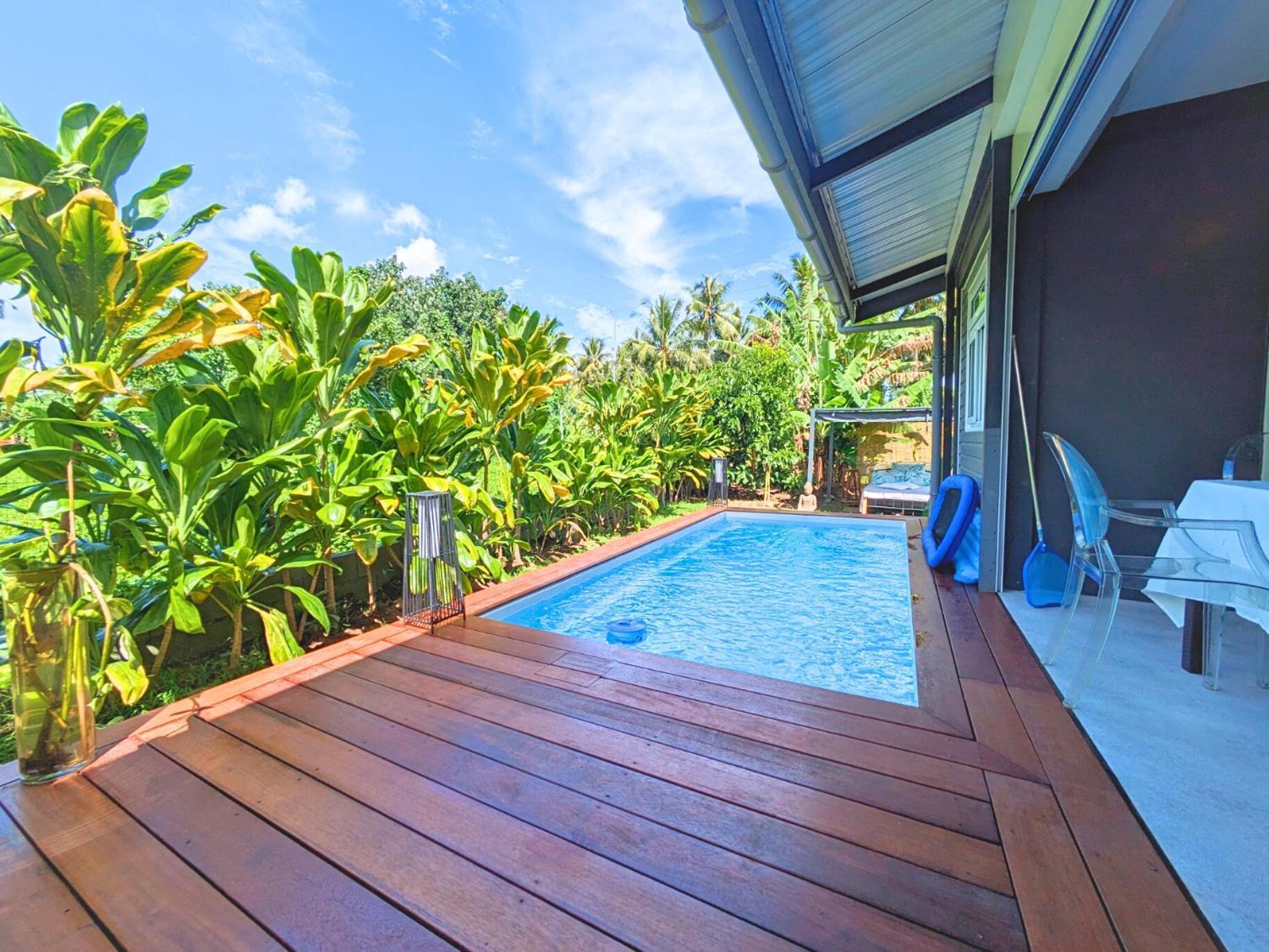 Natura Om Teahupoo Surf Lodge Toanoano Extérieur photo